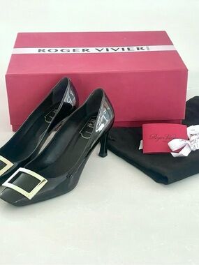 Roger Vivier Trompette Black Patent Leather Buckle Square Toe Heels Pumps